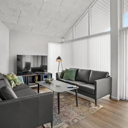 Ferienhaus In With Kitchen Romo