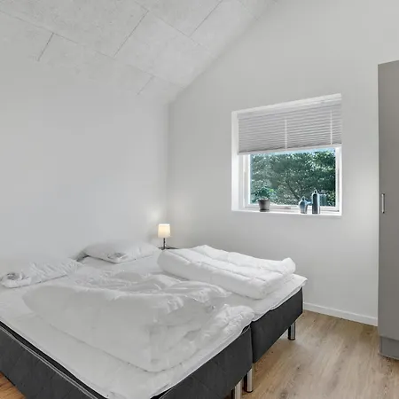 Ferienhaus In With Kitchen