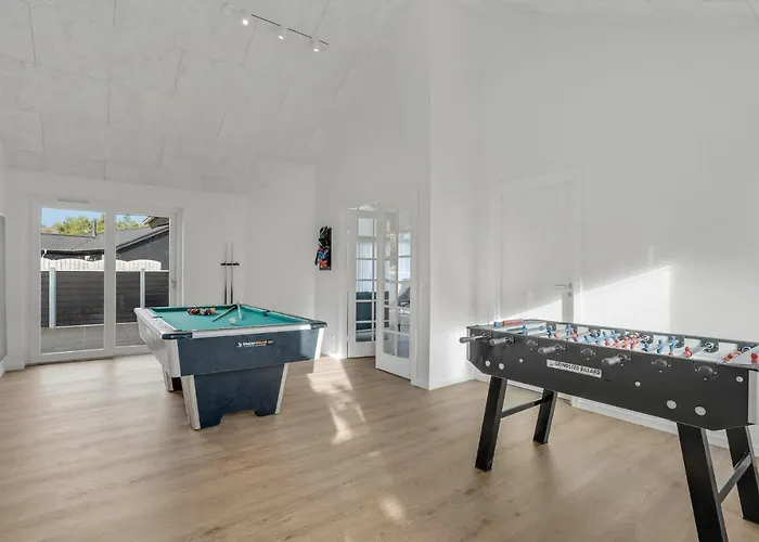 In With Kitchen * Romo