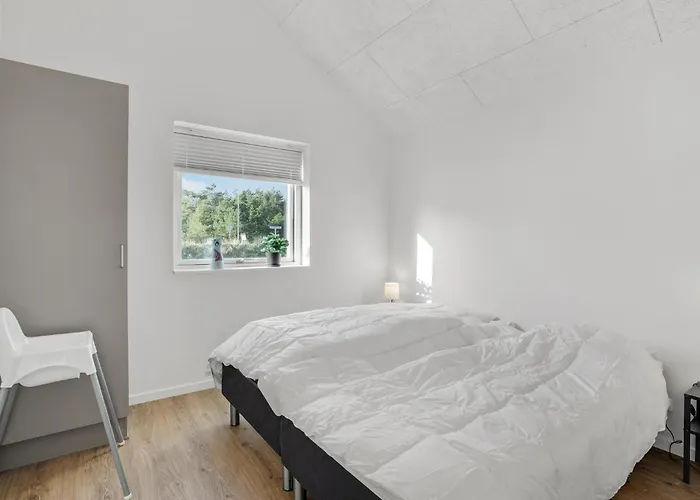 In With Kitchen Romo